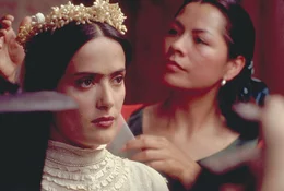 Salma Hayek (l.)