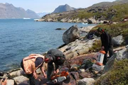 Ein Team um den Geologen Ole Christiansen sucht in S&uuml;dgr&ouml;nland nach Graphit.