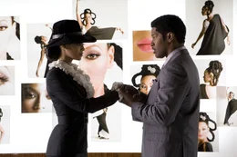 In der attraktiven Deena Jones (Beyonc&eacute; Knowles, l.) glaubt Bandmanager Curtis Taylor Jr. (Jamie Foxx) einen Diamanten entdeckt zu haben, den man nur noch schleifen muss. Ob es dem einstigen Autoh&auml;ndler gelingt, aus Deena einen Star zu machen?