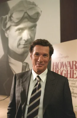 Der Schriftsteller Clifford Irving (Richard Gere) gibt vor, in pers&ouml;nlicher Zusammenarbeit mit dem ebenso legend&auml;ren wie exzentrischen Milliard&auml;r Howard Hughes dessen Autobiographie zu verfassen - Ein Skandal nimmt seinen Lauf ...