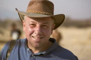Professor Matthias Wemhoff beim Dreh in der W&uuml;ste von Namibia.