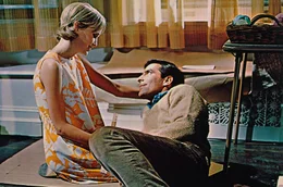 Mia Farrow als "Rosemary Woodhouse" und John Cassavetes als "Guy Woodhouse"
