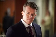 Stephen (Max Beesley) bleibt undurchsichtig. Die Vorwürfe gegen ihn eskalieren, doch noch fehlt der Beweis. Stephen (Max Beesley) bleibt undurchsichtig. Die Vorwürfe gegen ihn eskalieren, doch noch fehlt der Beweis.