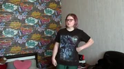 Svenja (17) steht kurz vor ihrem Schulabschluss und jetzt hat sich für sie noch ein Traum erfüllt. Sie darf doch in der Einliegerwohnung des Hauses leben und hat hier sogar schon übernachtet.
