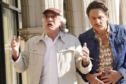 l-r: Max Barber (Robert De Niro), Walter Creason (Zach Braff)