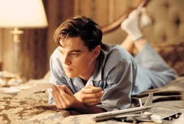 Frank Abagnale Jr. (Leonardo DiCaprio)