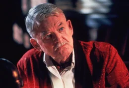Mr. Pappy (Hal Holbrook), der Kommandeur der Taucherschule, will auf keinen Fall der erste Kommandeur sein, unter dem ein Schwarzer zum Marinetaucher ausgebildet wird ...