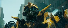 Die Autobots und Decepticons sind auf der Suche nach einem geheimnisvollen W&uuml;rfel, der den entscheidenden Ausschlag im endg&uuml;ltigen Kampf Gut gegen B&ouml;se geben soll ...