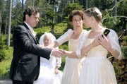 (v.li.): Raimund Wallisch (Paulmichl), Brigitte Kren (Maria), Adele Neuhauser (Julie), Martina Poel (Sabine).