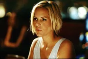Natalie Belisario (Maria Bello)