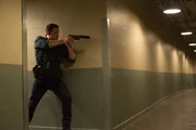 Chris (Ben Affleck) ist ein versierter Mathematiker, dessen ruhiges, bebrilltes &Auml;u&szlig;eres als Buchhalter ein dunkles Geheimnis verbirgt: Er arbeitet hinter der Decke eines CPA-B&uuml;ros in einer Kleinstadt f&uuml;r einige der gef&auml;hrlichsten kriminellen Organisationen der Welt.