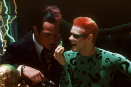 Riddler  (Jim Carrey, r), Two-Face (Tommy Lee Jones, l)