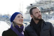 Candice Renoir (Cécile Bois, l.); Antoine Dumas (Raphaël Lenglet, r.)