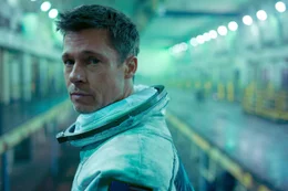 Roy McBride (Brad Pitt)