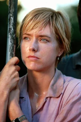 Amandy Kirby (T&eacute;a Leoni) macht sich Sorgen um ihren Sohn Eric..