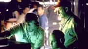 Der erste Offizier Ron Hunter (Denzel Washington, li.) und Kapit&auml;n Frank Ramsey (Gene Hackman, re.)