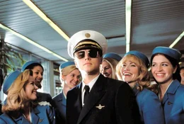 Frank Abagnale Jr. (Leonardo DiCaprio)