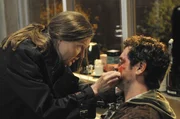 Eli Loker Brendan Hines) und Veronica (Annette O'Toole)