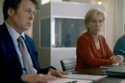 Werden sich Professor Koonitz (Rich Fulcher) und Professor Sanjabi auf eine Anzahl an Zentrifugen einigen? Und wird Cindy Cohen (Juliet Stevenson) den Deal abschließen können?