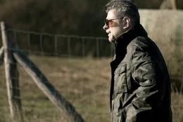 Milit&auml;rberater George Clements (Andy Serkis) gibt gr&uuml;nes Licht f&uuml;r ein Massaker.