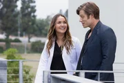 Beste Freunde: Camilla Luddington als Dr. Jo Wilson, Chris Carmack als Dr. Atticus Lincoln