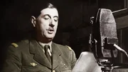 Charles de Gaulle in den BBC-Studios in London bei den Aufnahmen zu seiner Rede. Charles de Gaulle in den BBC-Studios in London bei den Aufnahmen zu seiner Rede.