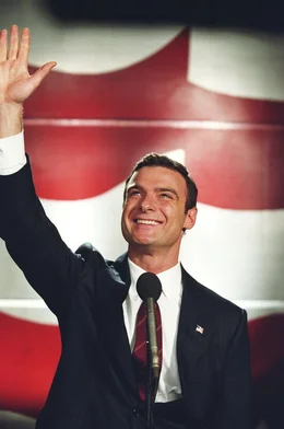 Raymond Shaw (Liev Schreiber) sieht sich schon an der Macht - ein fataler Fehler ...
