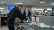 Den Drogentestgeräten der US-Zollbeamten entgeht so gut wie nichts. Auch nicht die Vergewaltigungsdroge GBL im Gepäck eines angeblichen Partyveranstalters.
