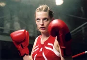 Manu (Constanze Priester) gibt bei dem Kampf alles - doch k&auml;mpft ihre Gegnerin Hilde mit fairen Mitteln?