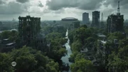 Eine verlassene Stadtlandschaft mit überwucherten Hochhäusern und einem großen Stadion im Hintergrund. Die Natur hat die Gebäude und Straßen zurückerobert.
