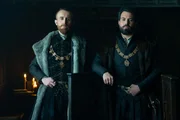 Duke of Somerset (John Heffernan, l.); Thomas Seymour (Tom Cullen, r.)