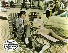 Der charmante Nichtstuer Nick (Cary Grant, l.) und die Nachtclub-S&auml;ngerin Terry (Deborah Kerr, r.) lernen sich auf einem Luxusdampfer kennen und lieben. Doch beide sind schon in "festen H&auml;nden" ...