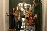 L-R: Marissa (Essined Aponte), Stan (Franck Gastambide), Reda (Ramzy Bedia),Chafik (Anouar Toubali)
