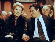 Julia Laubach besucht gemeinsam mit Sebastian Reidinger und ihrem Enkel Wolfgang ein Konzert (v.li.: Christiane Hörbiger, Fritz Karl). Julia Laubach besucht gemeinsam mit Sebastian Reidinger und ihrem Enkel Wolfgang ein Konzert (v.li.: Christiane Hörbiger, Fritz Karl).