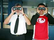 Willi mit Kapit&auml;n Sch&uuml;tz auf der Br&uuml;cke 2