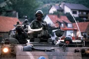 US-Panzer bei einem Manöver Anfang der 80er-Jahre in Westdeutschland. Die Amerikaner werden als Schutzmacht gegen den vermeintlich aggressiven Ostblock gebraucht.