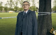 Martin Clunes (Colin Sutton) Martin Clunes (Colin Sutton)