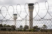 Kontrolltürme am Flughafen Melbourne.