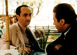 01BILDNAME: 9JJBS)W3XQ6KPHWX7UP82V8S_HI.jpg 02TYP : 03STYP : 04TITEL :Der Pate - Teil II 05OTITEL :The Godfather II 06STITEL : 07OSTITEL : 08REGIE : 09LAND : 10JAHR : 11SENDER :SF2 12KWOCHE : 13DATUM :16.04.2004 14ZEIT :22:40 15NACHTRAG: 16BTITEL :Gespr&auml;ch unter Br&uuml;dern 17TEXT :John Cazale als Fredo Corleone, Al Pacino als Don Michael Corleone 18COPYRIGH:SF DRS 19QUELLE :SF DRS 20NACHWEIS: 21VERMERK : 22VORLAGE : 23SCHAERFE: 24FARBSTIC: