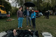 Lisa (Anna Fischer) macht, best&auml;rkt von Hannes (Frederik Bott), Thomas Zellinger (Christoph Letkowski) klar, dass er die beiden Toten falsch zugeordnet hat. Und dass eine dritte Leiche fehlt &hellip;