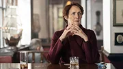 Carolyn (Fiona Shaw) kehrt als Verräterin nach London zurück. Doch sie spielt ein doppeltes Spiel. Carolyn (Fiona Shaw) kehrt als Verräterin nach London zurück. Doch sie spielt ein doppeltes Spiel.