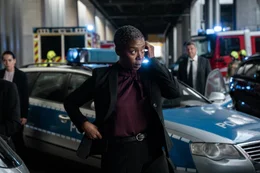 Angela Brickmann (Noma Dumezweni)