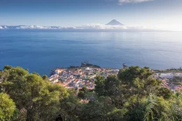 Der Vulkan Pico ist mit 2.351 Metern der h&ouml;chste Berg Portugals.