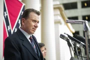 Gov. George Wallace (Tim Roth)