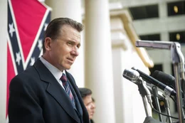 Gov. George Wallace (Tim Roth)