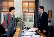Gunter (Hermann Toelcke, r.) und Merle (Anja Franke, l.) sind noch nicht so weit, das Thema „Scheidung“ offen anzusprechen. Gunter (Hermann Toelcke, r.) und Merle (Anja Franke, l.) sind noch nicht so weit, das Thema „Scheidung“ offen anzusprechen.