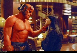 Selma Blair als Liz Sherman,  Ron Perlman als Hellboy