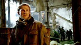 Charlie Hunnam als Raleigh Becket