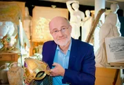 In der neuen Staffel "Ungel&ouml;ste F&auml;lle der Arch&auml;ologie" entdeckt Harald Lesch weltweit Spuren verlorener Techniken.