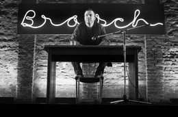 Thomas Braschs (Albrecht Schuch) Buch ist ein gro&szlig;er Erfolg